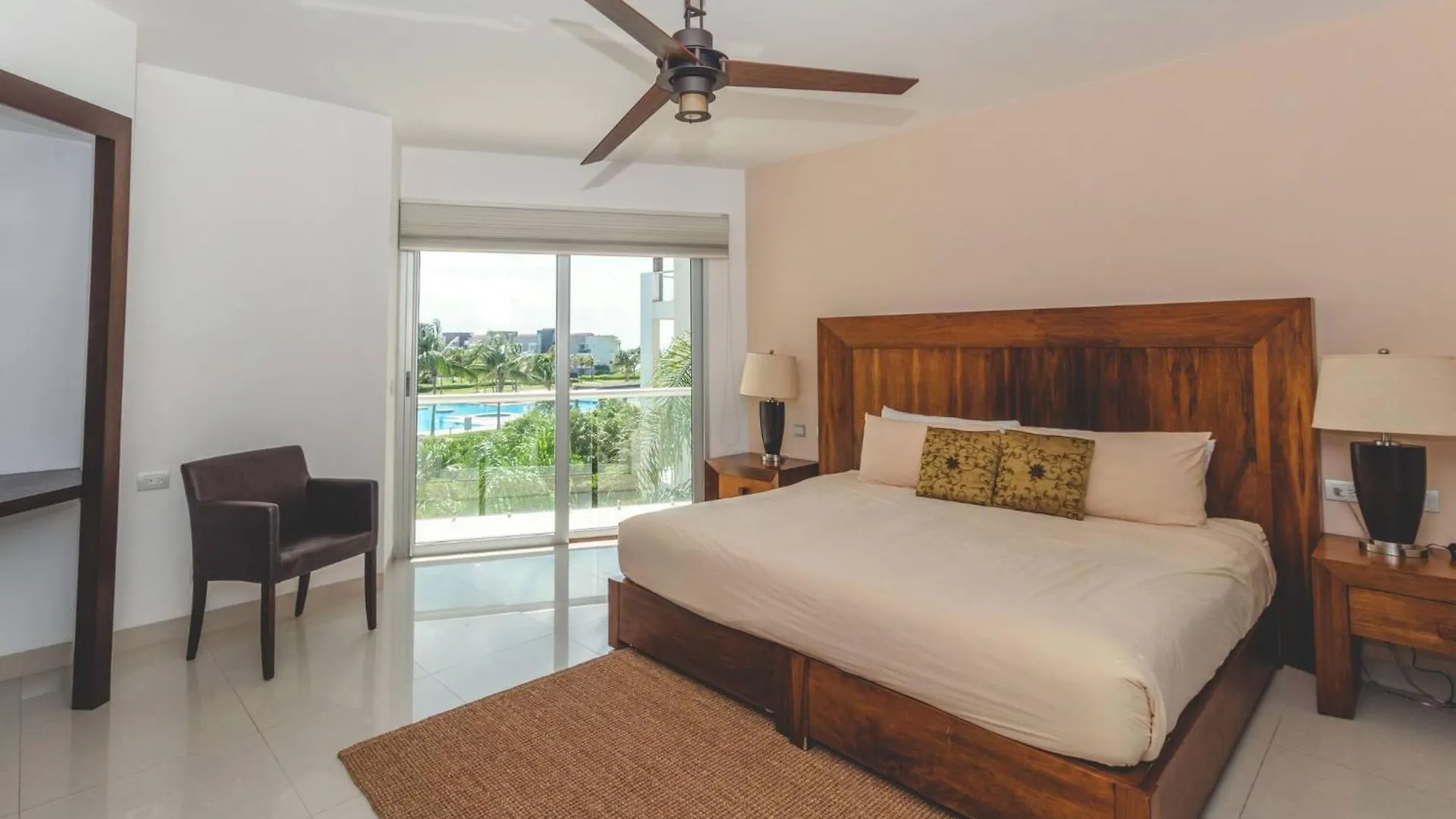Luxury 3 Bedroom Condo - Beachfront Complex At Mareazul - Buena Vida Playa del Carmen